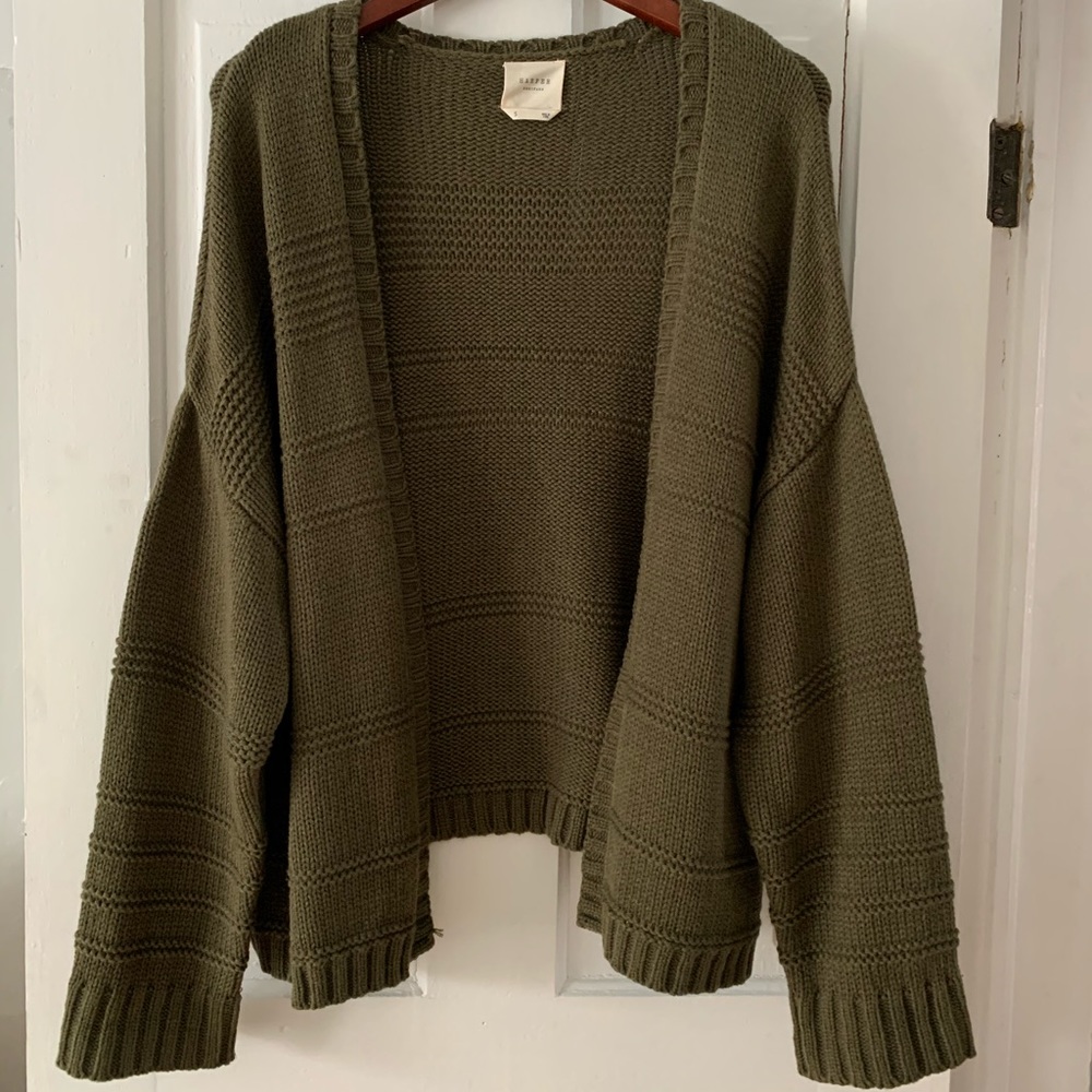 Harper Heritage sweater/cardigan/army/olive green